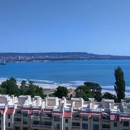 South Bay Beach Апартамент Варна